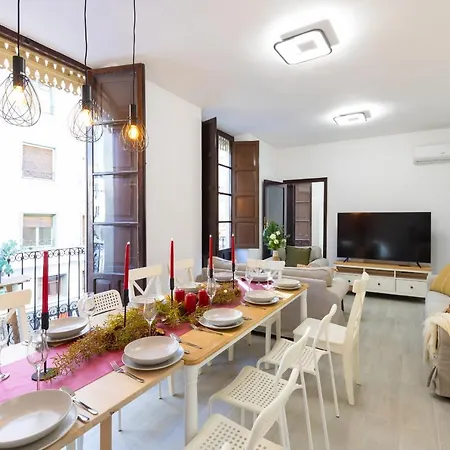 Cityscape Elegance By Fidalsa Apartment *