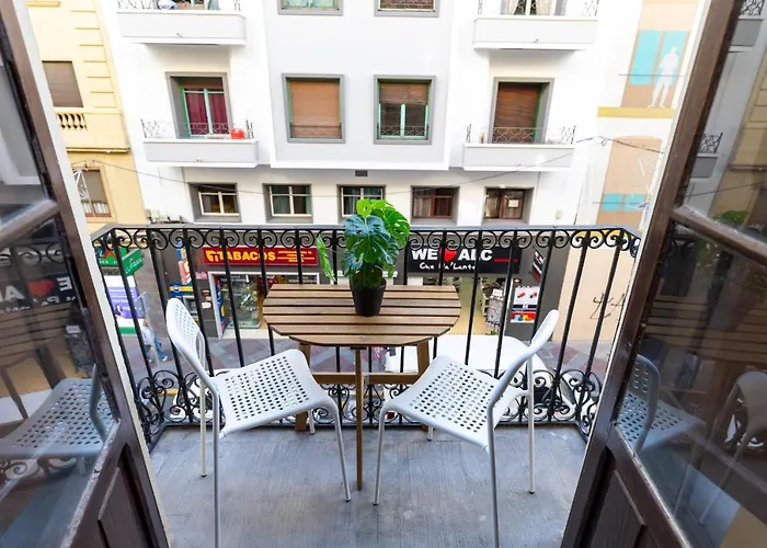 Cityscape Elegance By Fidalsa Apartament